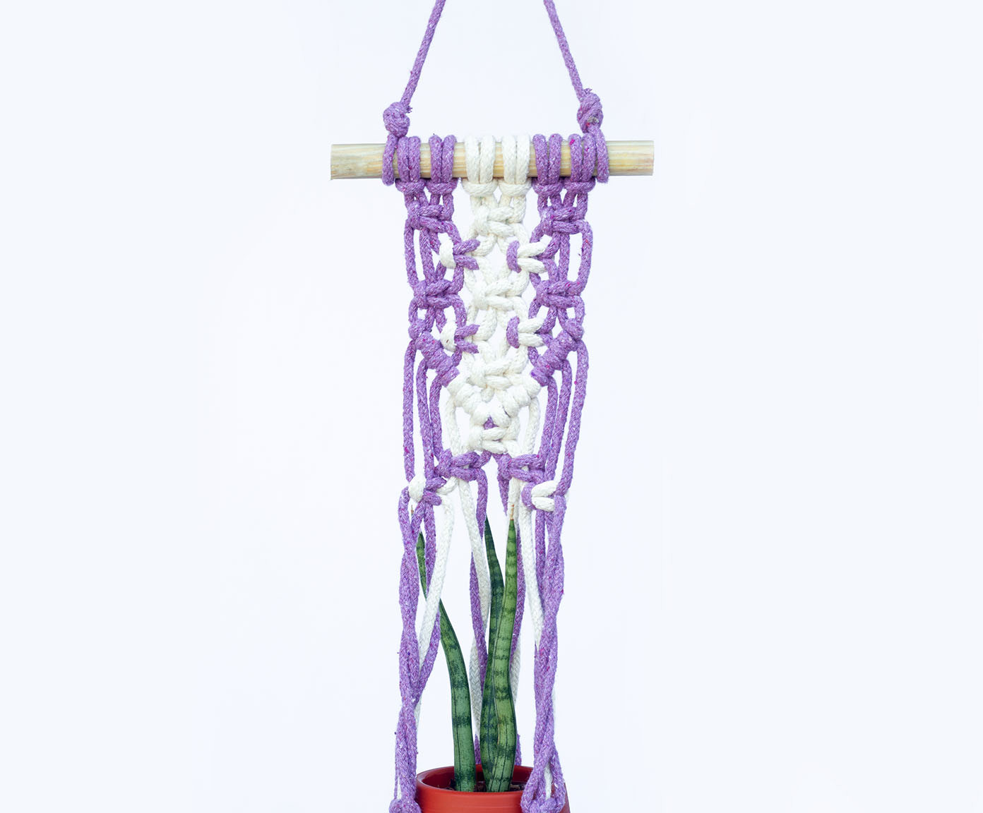 Hanger em Macram&ecirc; Lavanda image number 2