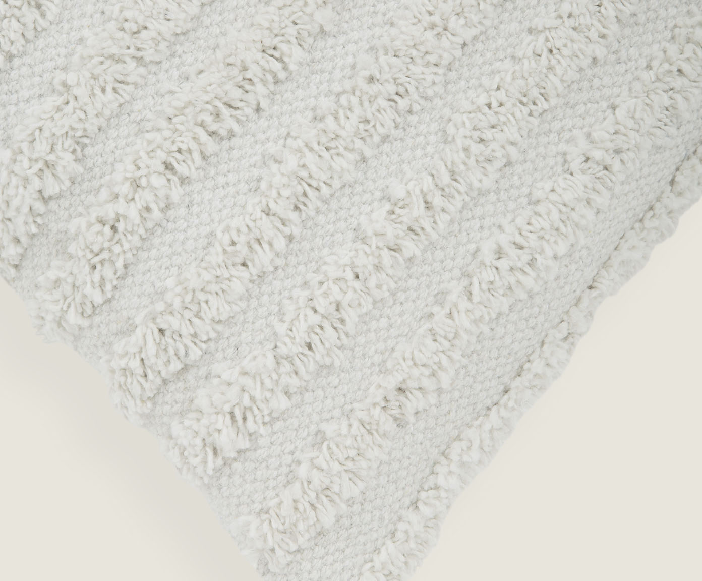 Capa de Almofada Algod&atilde;o Listrada Tufting Off-White image number 2