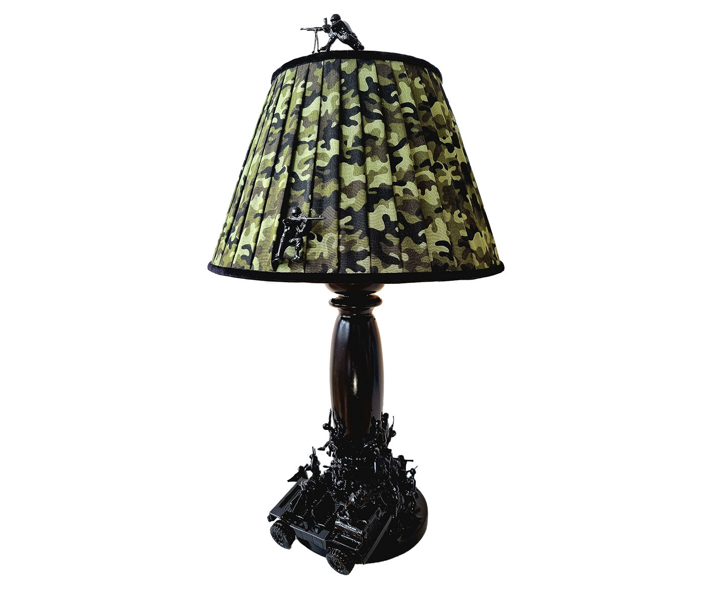 Lumin&aacute;ria Soldados e Carro Militar - image 0