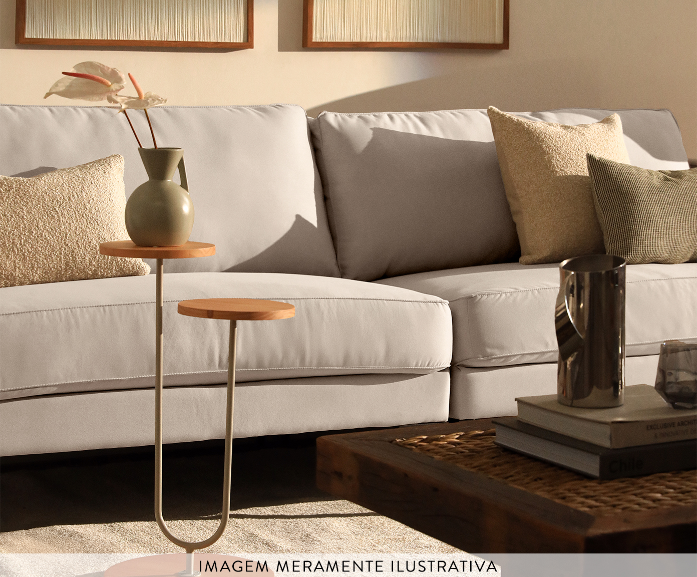 Pufe Ettore em Tecido Mostarda - image 1