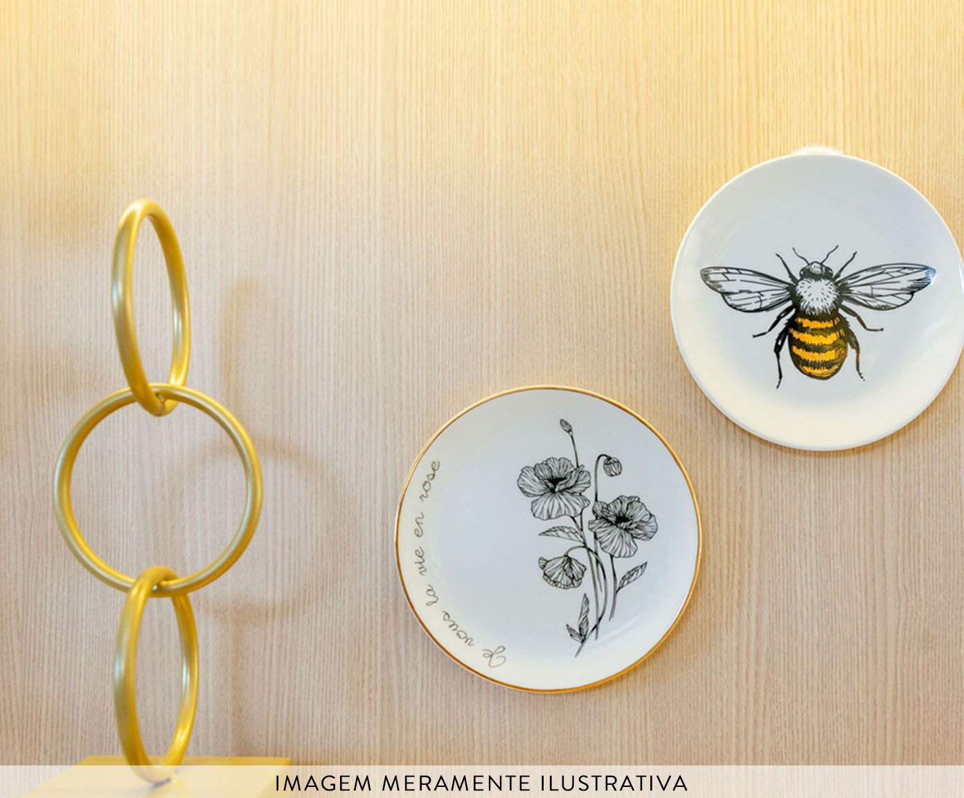 Prato Decorativo em Porcelana La Vie En Rose - image 1