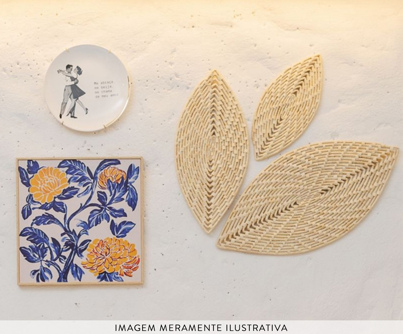 Prato Decorativo "Me abra&ccedil;a e me beija" - image 1