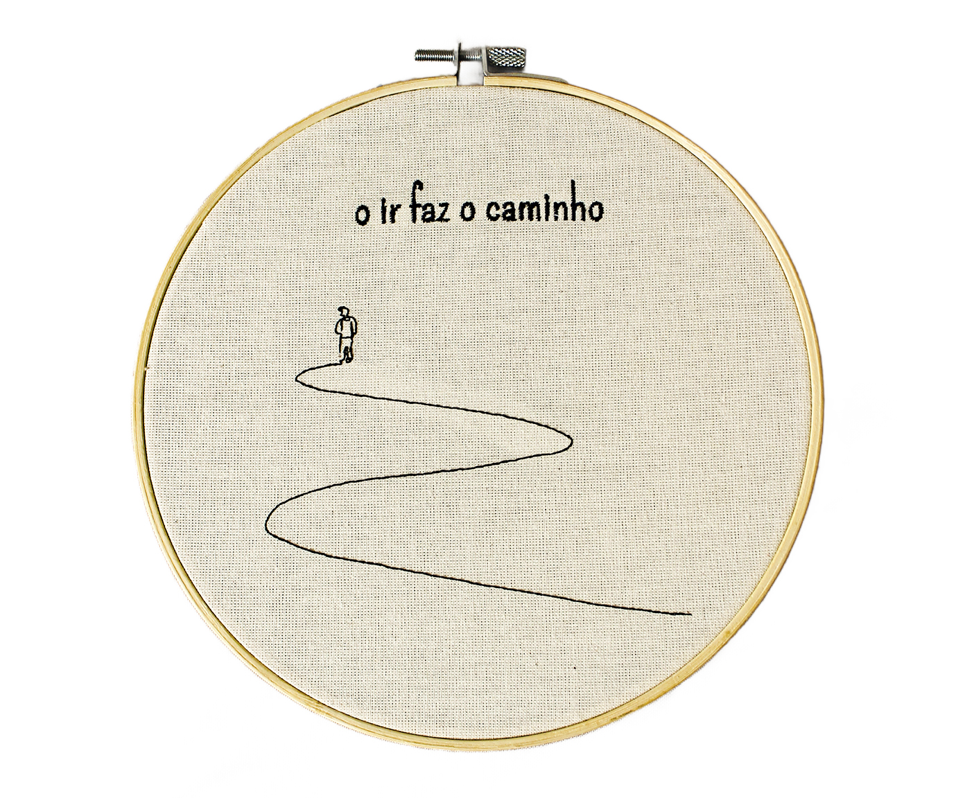 Bordado Decorativo "O Ir Faz O Caminho" - image 0
