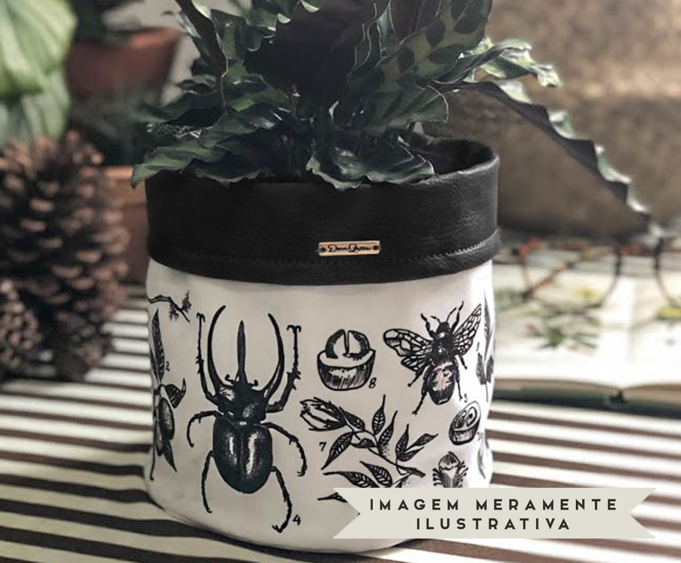 Cachepot em Couro Natureza Preto - image 1