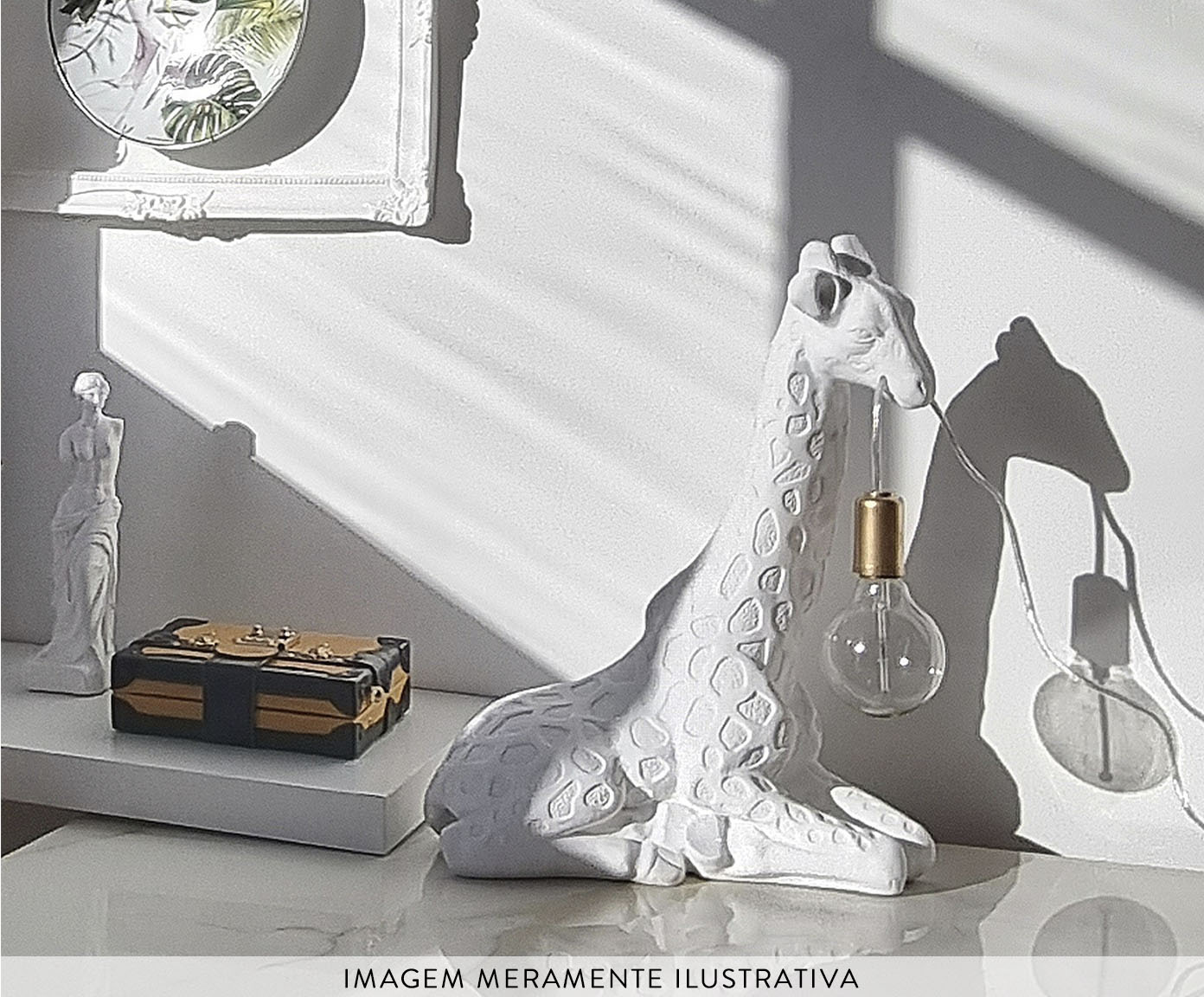 Girafa Que Leva Luz Branca - image 1