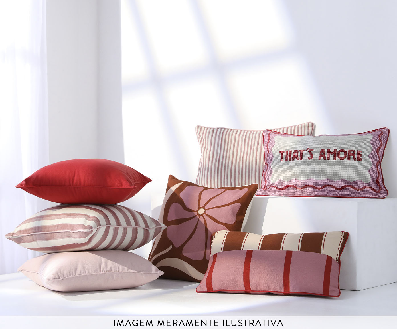 Capa de Almofada Retangular Estampada com Cordon&ecirc; Moyou Colorida - image 1