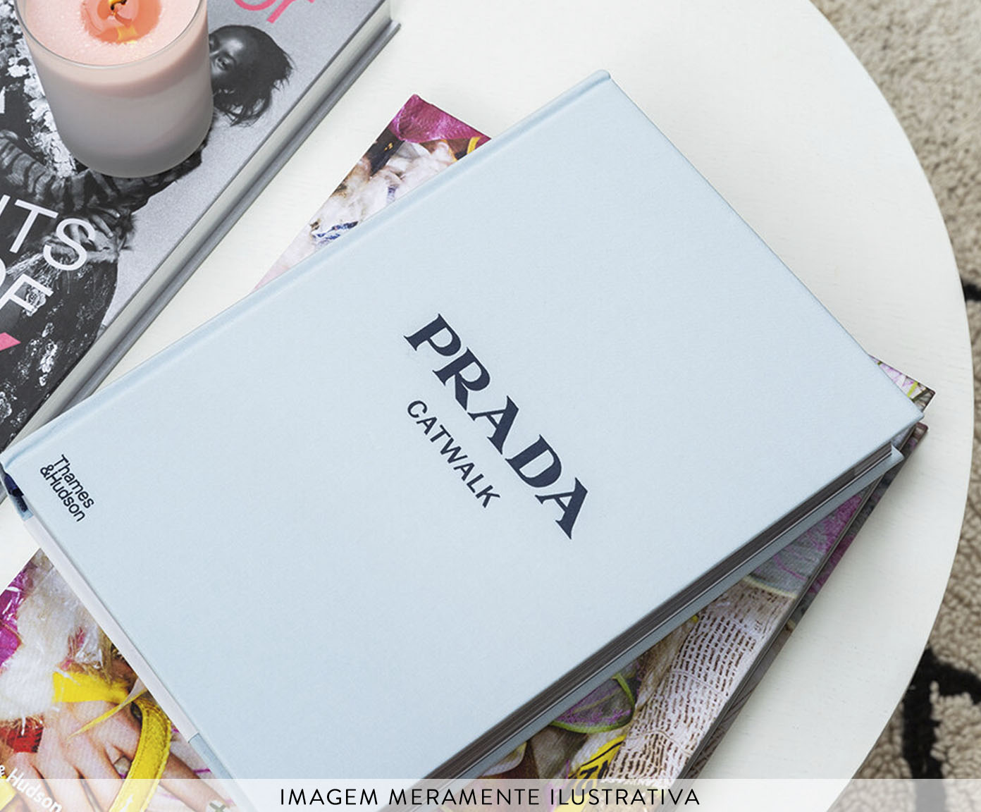 Livro "Prada - Catwalk" - image 1