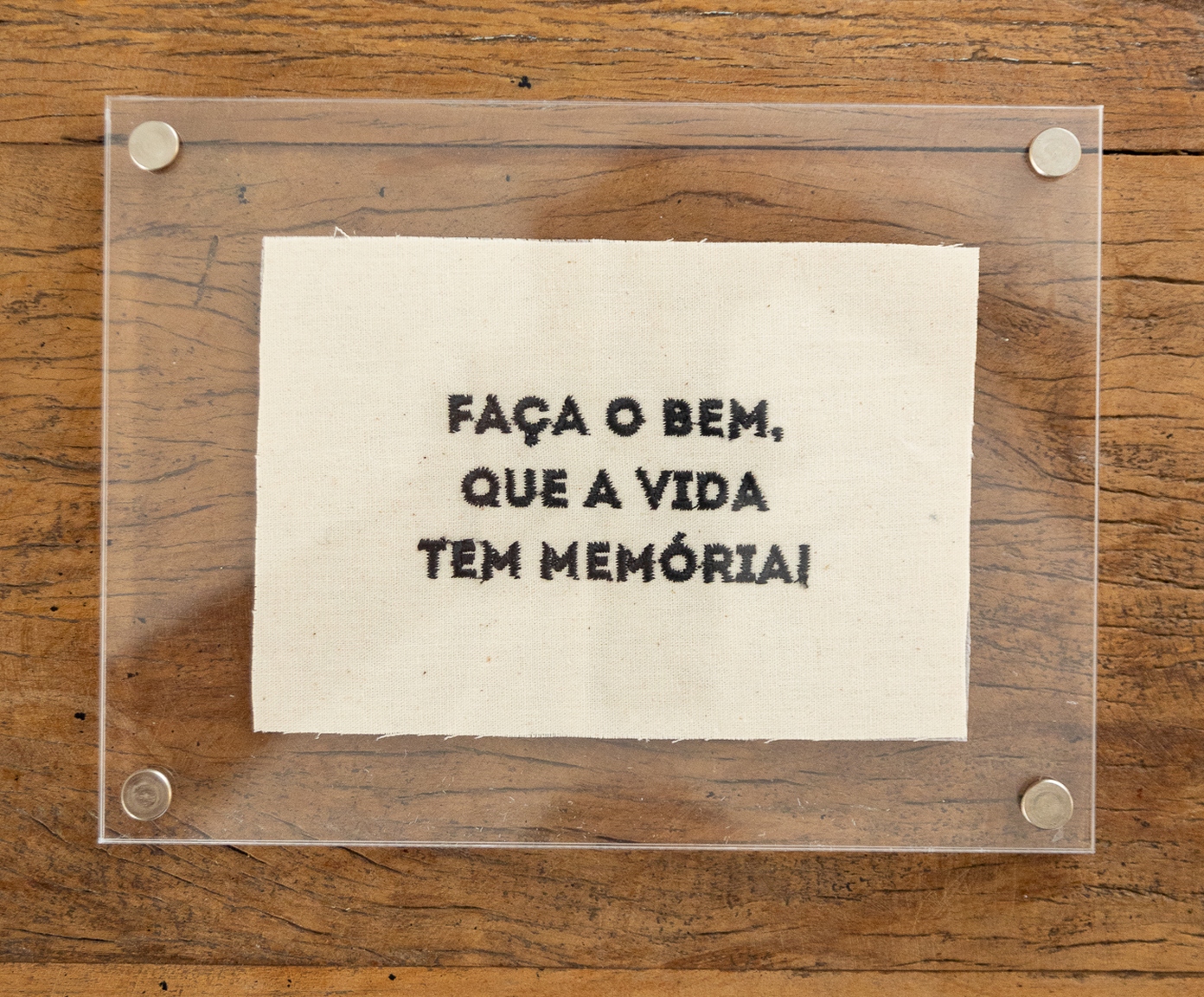 Quadro em Acr&iacute;lico "Fa&ccedil;a o Bem." - image 1