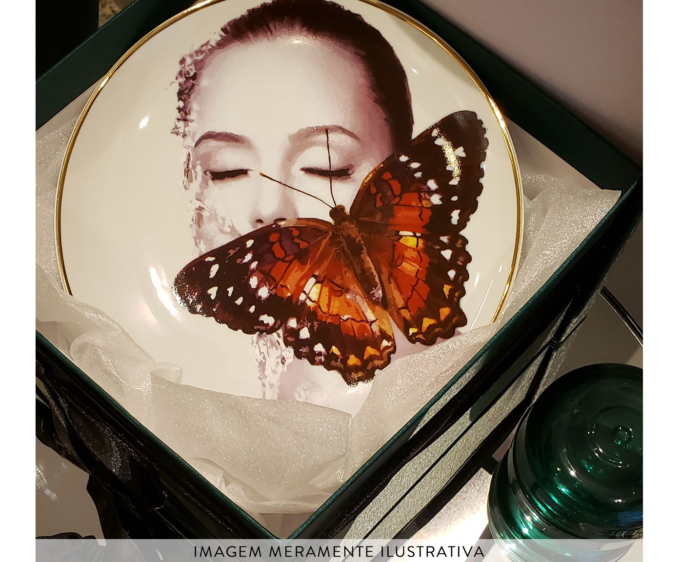 Prato de Porcelana Butterfly Woman image number 3