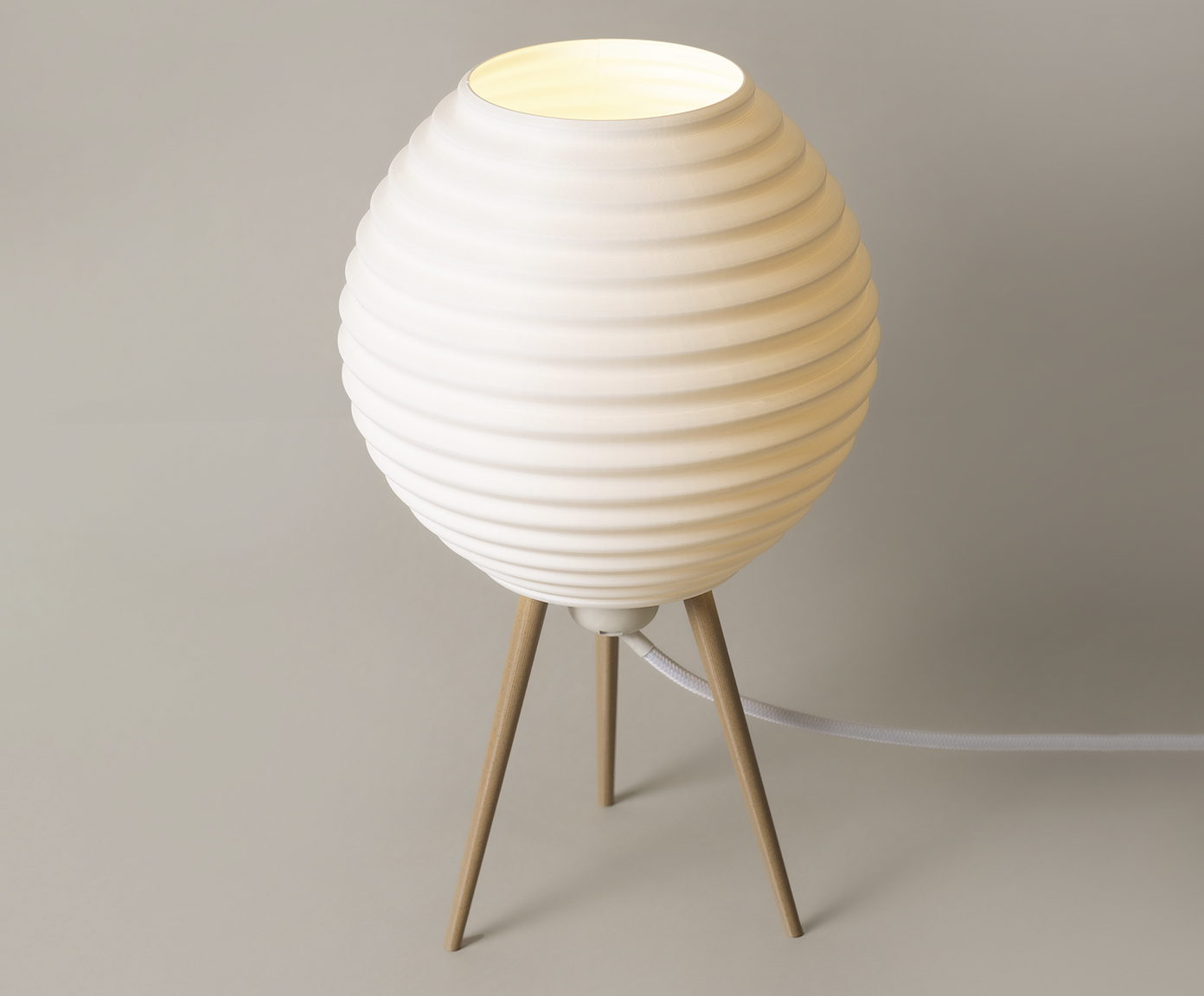 Lumin&aacute;ria Tokyo Bivolt - Base Bege - image 1
