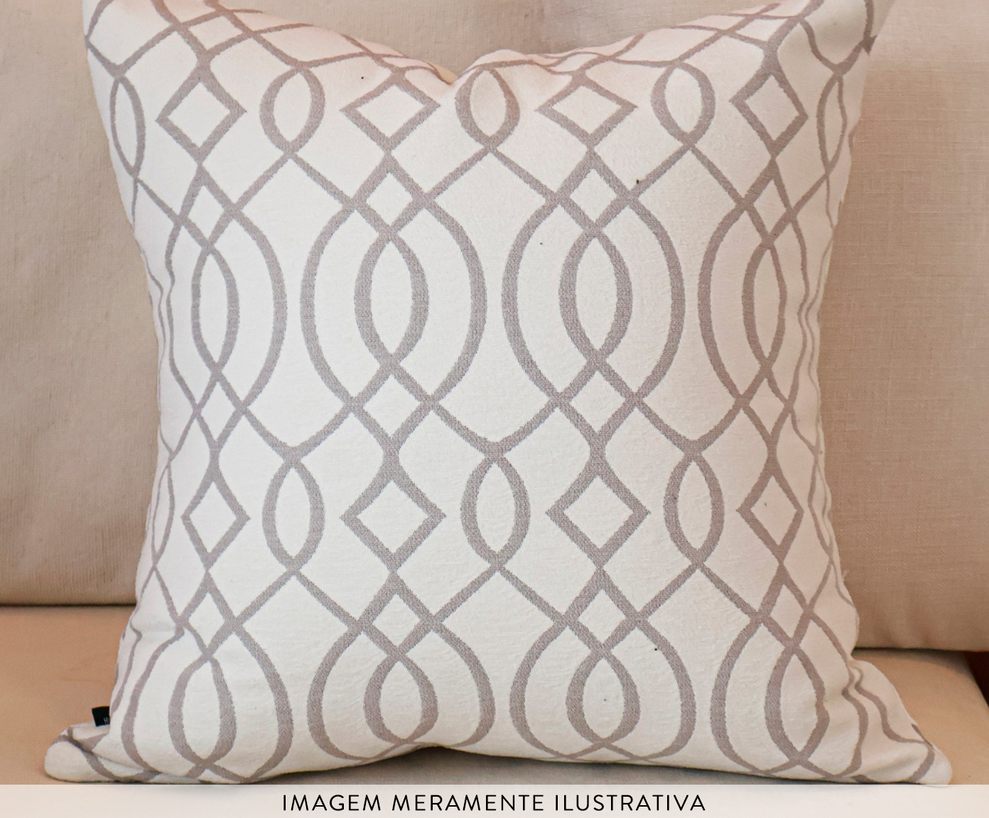 Almofada Luxury Grey Quadrada - image 1