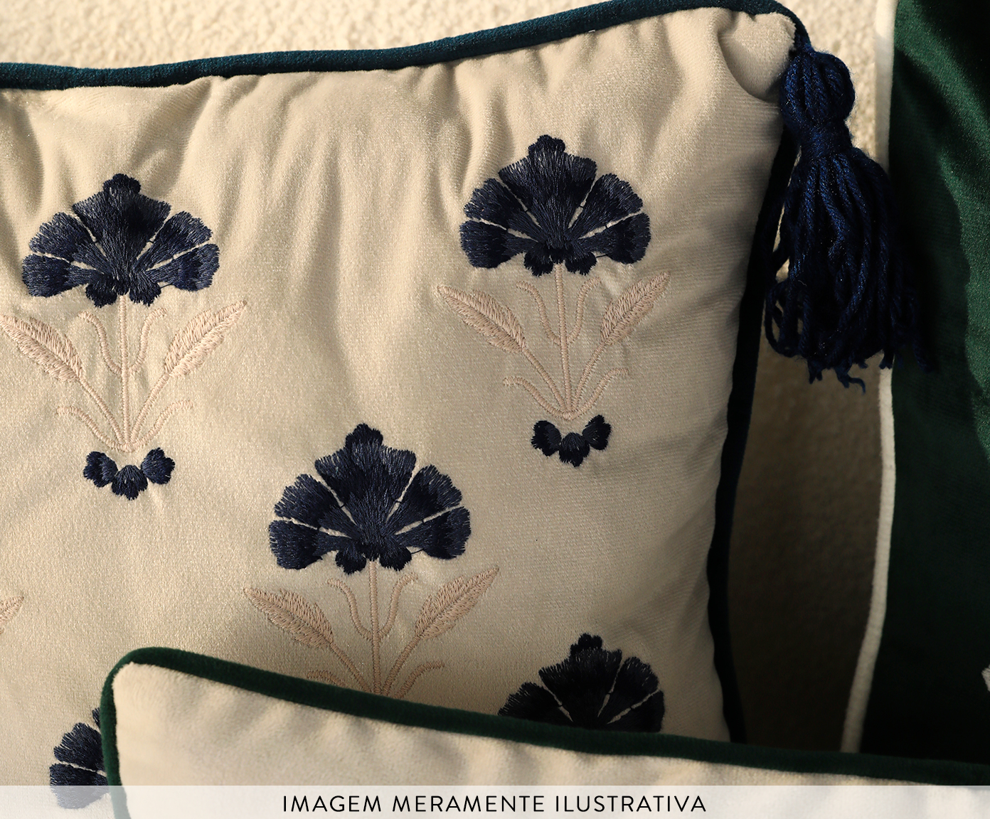 Capa de Almofada Bordada com Tassels Bali Off-White - image 1