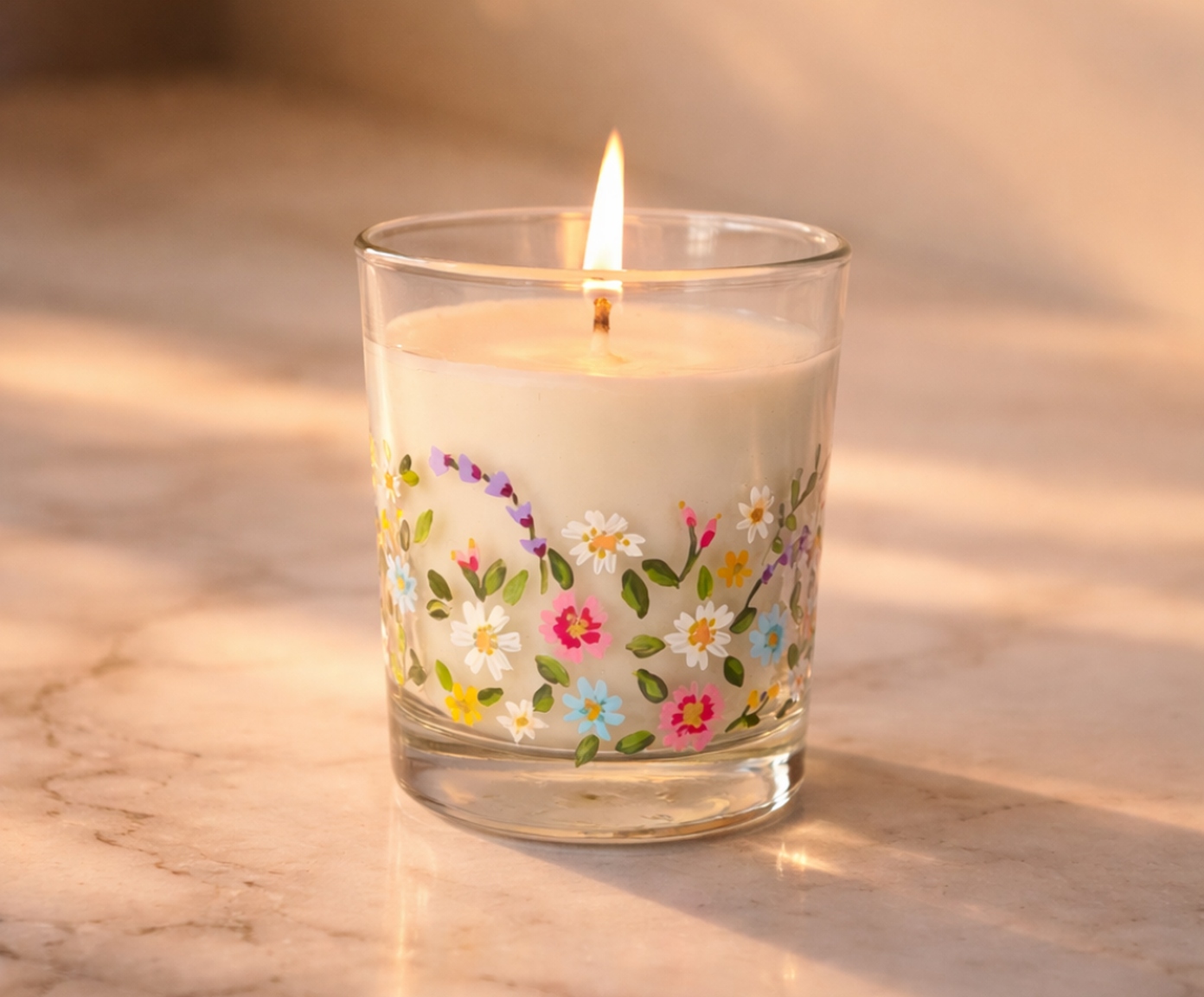 Vela Arom&aacute;tica Jardim Pintada &Agrave; M&atilde;o - image 1